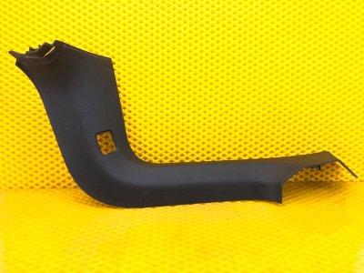 Обшивка багажника правая Volkswagen Phaeton 2005 3D2