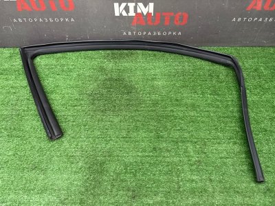 Уплотнитель стекла направляющий Kia Cerato 4 2021 BD
