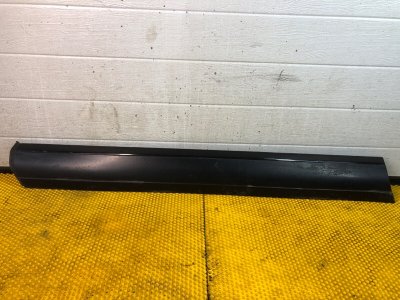 Молдинг двери передней левой Volkswagen Touareg 2003 7L6