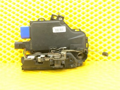 Замок двери передней левой Volkswagen Touareg 2003 7L6