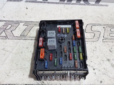 Блок предохранителей Volkswagen Passat 2012 B7