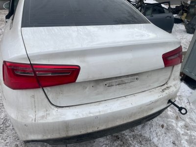 Стекло заднее Audi A6 2012
