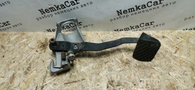 Педаль тормоза Mercedes w123 1980 Седан