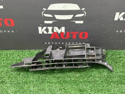 Кронштейн бампера Peugeot 307