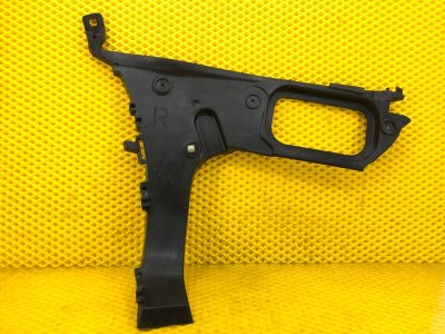 Кронштейн бампера Audi Q7 2014 4L