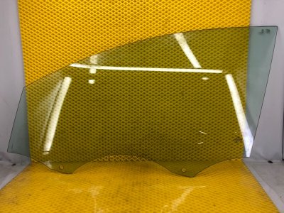 Стекло двери Audi Q7 2014 4LB