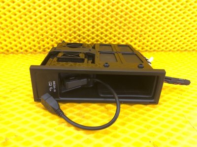 Блок управления мультимедией Volkswagen Tiguan