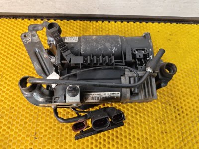 Компрессор пневмоподвески Volkswagen Phaeton 2005 3D2