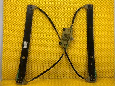 Стеклоподъемник задней левой двери Audi Q7 2014 4LB