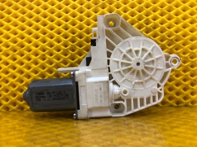 Моторчик стеклоподъемника задней правой двери Audi Q7 2014 4LB