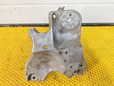 Кронштейн двигателя Volkswagen Touareg 2003 7L6