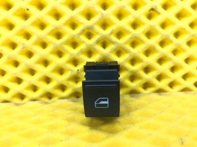 Кнопка стеклоподъемника задней двери Volkswagen Tiguan