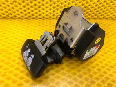 Ремень безопасности задний Audi Q7 2014 4L