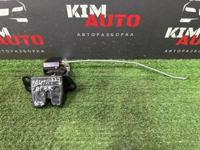Замок крышки багажника Hyundai SantaFe 2