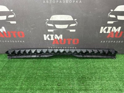 Кронштейн заднего бампера центральный Volkswagen Polo 3