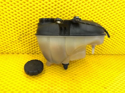 Бачок расширительный Mercedes-Benz S-Class 2014 W222