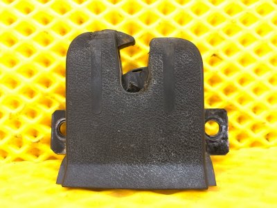 Замок двери багажника Volkswagen Touareg 2003 7L6