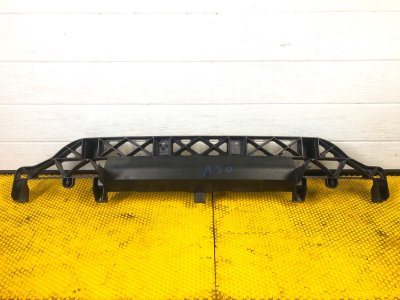 Кронштейн бампера Audi Q7 2014 4LB