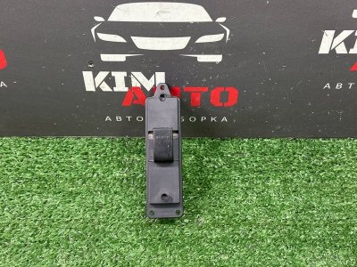 Кнопка стеклоподъемника Mazda 3 BK
