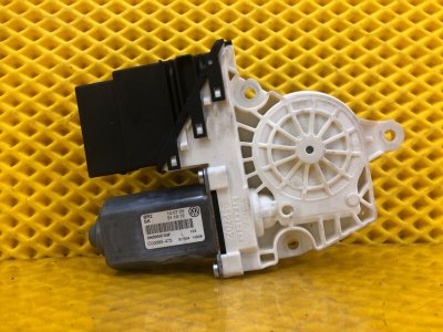 Моторчик стеклоподъемника задней левой двери Volkswagen Tiguan