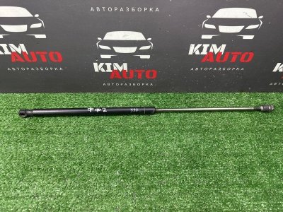 Упор крышки багажника Ford Focus 2