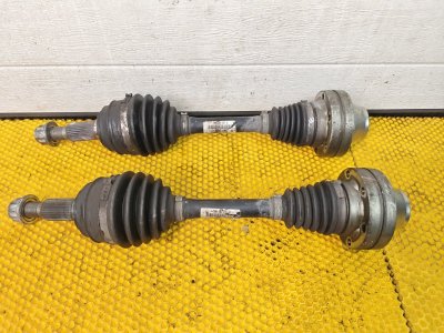 Привод передний Audi Q7 2014 4L