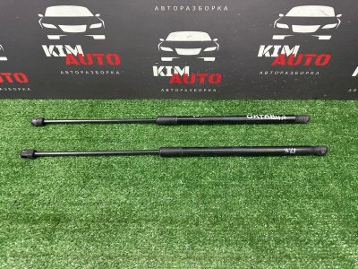 Упор крышки багажника Skoda Octavia A5