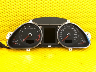 Панель приборов Audi Q7 2014 4LB