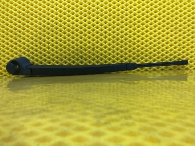 Поводок стеклоочистителя задний Volkswagen Tiguan