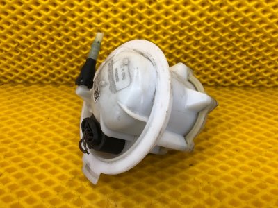 Топливный фильтр Audi Q7 2014 4L