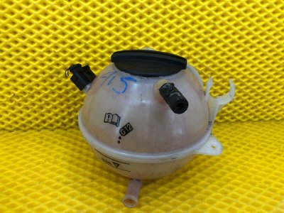 Бачок расширительный Volkswagen Tiguan