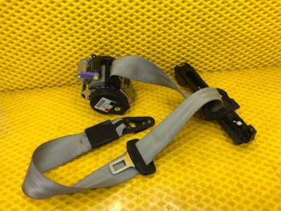 Ремень безопасности Audi Q7 2014 4L