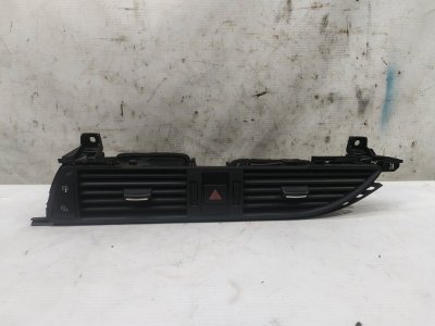 Дефлектор воздушный Audi A6 2012