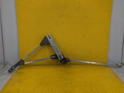 Распорка левая Mercedes-Benz S-Class 2014 W222