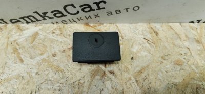 Ручка бардачка Mercedes C180 1996 W202