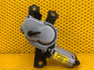 Моторчик стеклоочистителя задний (крышки багажника) Volkswagen Tiguan