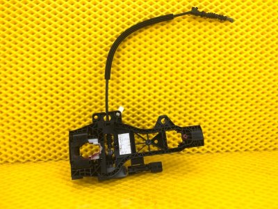 Кронштейн ручки двери задней левой Audi Q7 2014 4LB