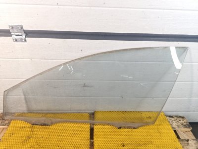 Стекло двери Volkswagen Phaeton 2005 3D2