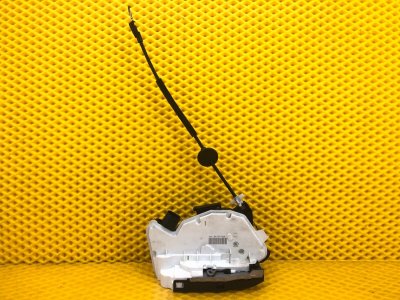 Замок двери Volkswagen Tiguan