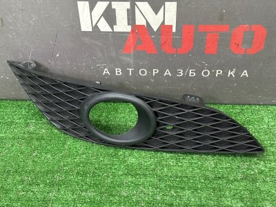 Накладка противотуманной фары Opel Astra H