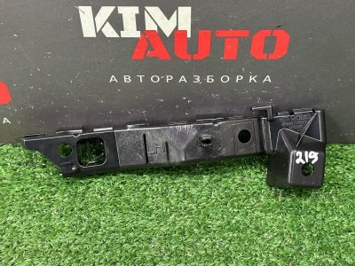 Кронштейн бампера Kia Ceed 1