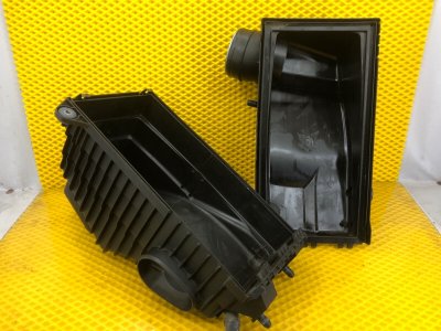 Корпус воздушного фильтра Audi Q7 2014 4LB