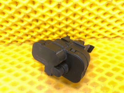 Активатор замка лючка бензобака Volkswagen Tiguan