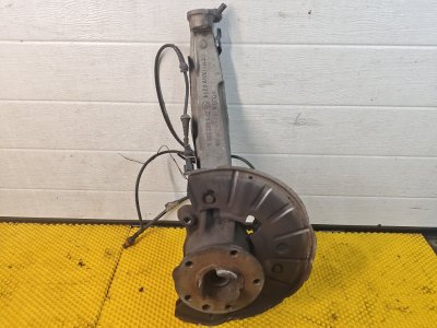 Кулак поворотный Audi Q7 2014 4L