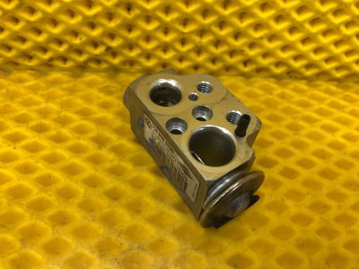 Клапан кондиционера Audi Q7 2014 4L