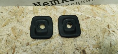 Заглушка полки Mercedes W124 1993 250D