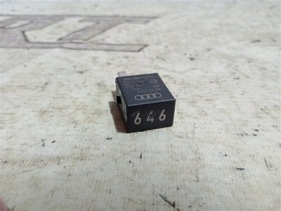 Реле Volkswagen Touran 2011 1T