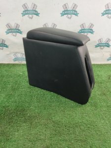 Подлокотник Лада Гранта 2012 седан