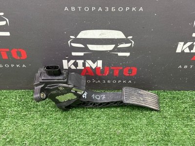 Педаль газа Peugeot 107