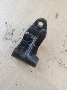 Кронштейн генератора лада 21053 2105